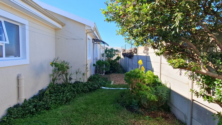 3 Bedroom Property for Sale in Heiderand Western Cape